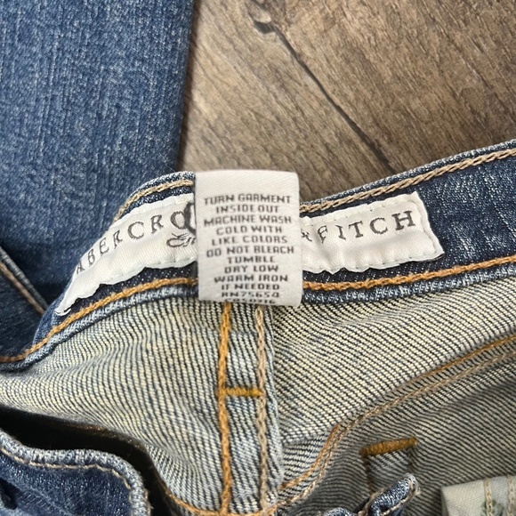 Abercrombie & Fitch Blue Jeans Pants Denim ((size 2S)) - Picture 8 of 8